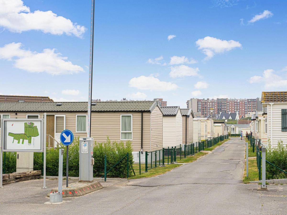 Le Boucanier - Omheinde Stacaravan Aan Zee Middelkerke Exterior photo